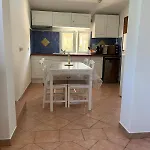 Daire La Pinede T2 Acces Piscine Fréjus