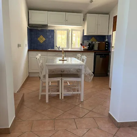 Apartamento La Pinede T2 Acces Piscine Fréjus