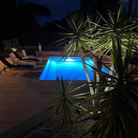 Apartamento La Pinede T2 Acces Piscine Fréjus